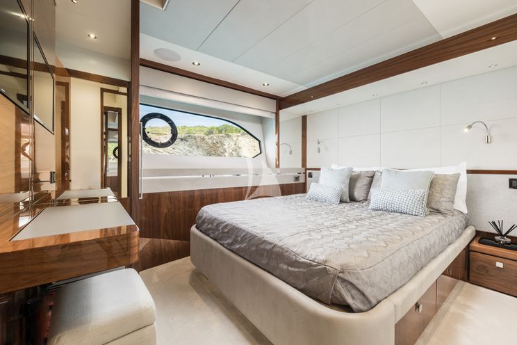 Charter Yacht SAAHSA - Sunseeker 76 - 4 Cabins - Ibiza - Palma - Mallorca - Balearics - Spain