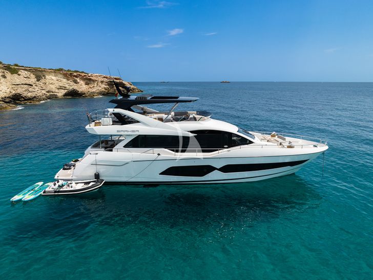 SAAHSA Sunseeker 76 - anchored side profile SAAHSA Sunseeker 76 - anchored side profile
