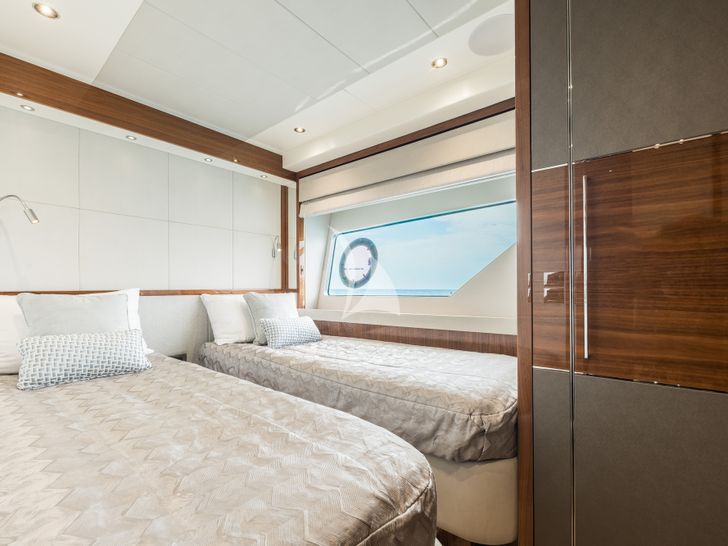 SAAHSA Sunseeker 76 - twin cabin SAAHSA Sunseeker 76 - twin cabin