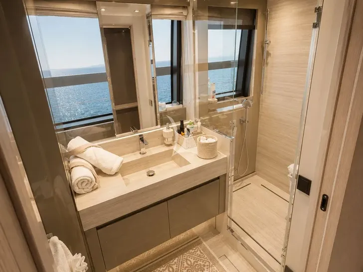 SAAM II Sanlorenzo SL96 - VIP cabin 1 bathroom SAAM II Sanlorenzo SL96 - VIP cabin 1 bathroom