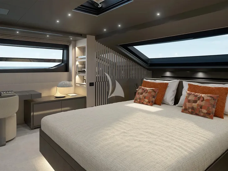 SAAM II Sanlorenzo SL96 - master cabin bed SAAM II Sanlorenzo SL96 - master cabin bed