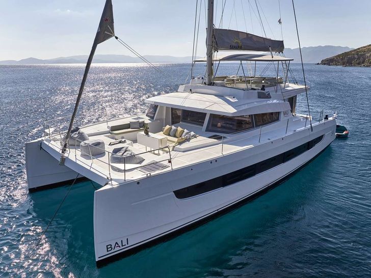 SAHANA Bali 5 4 Foredeck 1 SAHANA Bali 5 4 Foredeck 1