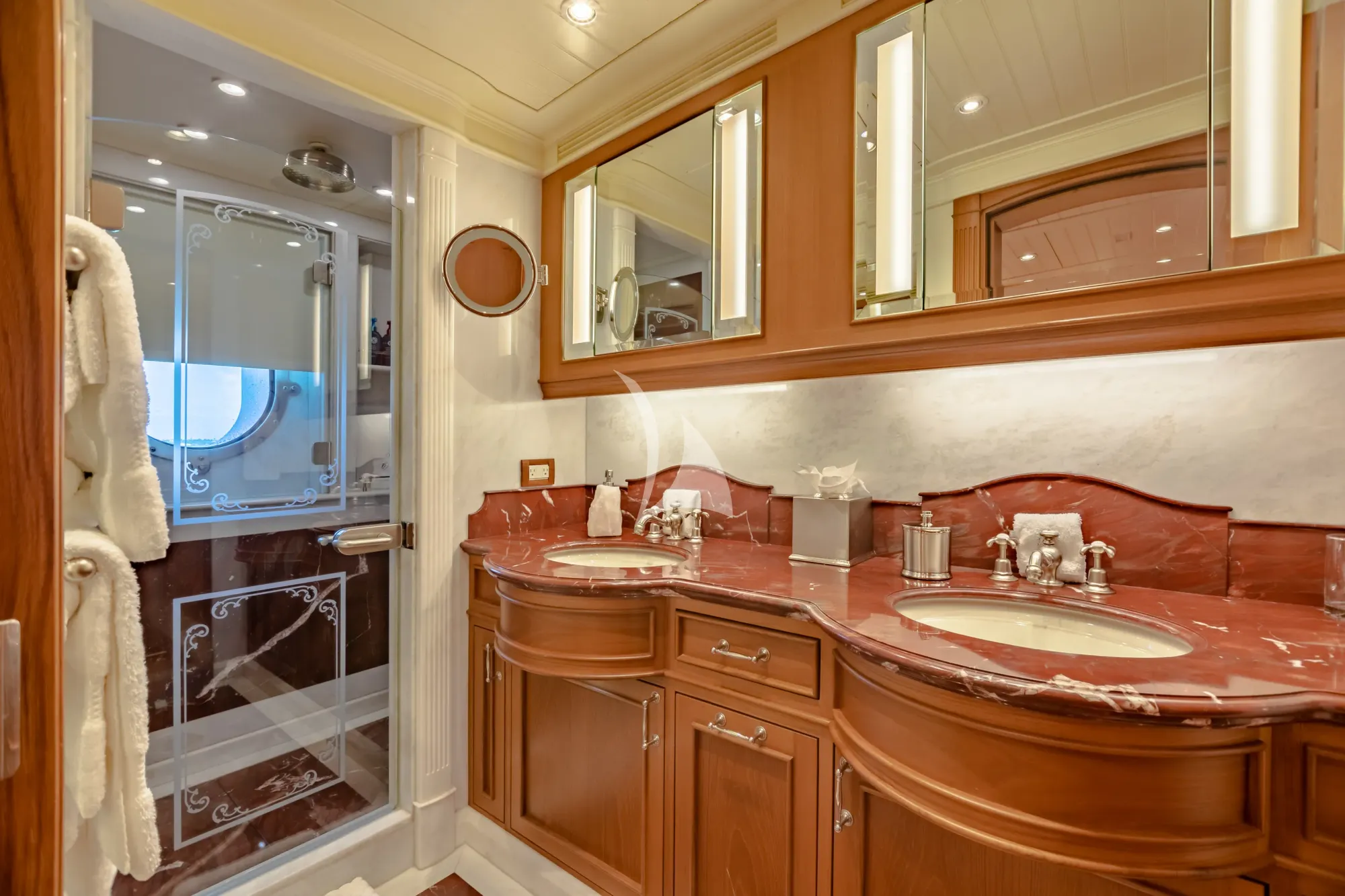 Charter Yacht SHADOWL - Burger 43m - 5 Cabins - Nassau - Exumas - Bahamas