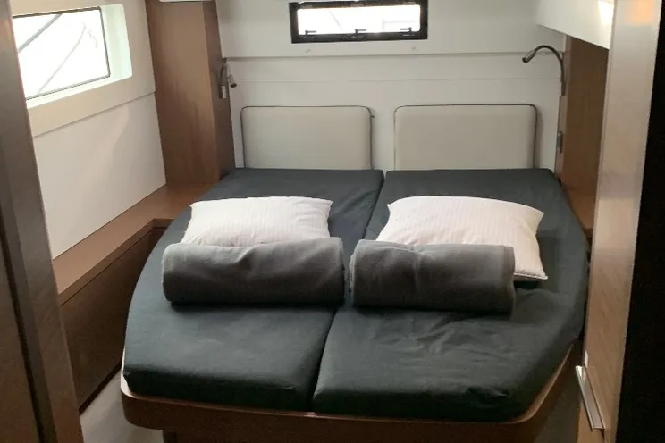 Charter Yacht SAIL AWAY - Lagoon 46 - 3 Cabins - St Raphael - Cannes - St Tropez - Monaco - French Riviera