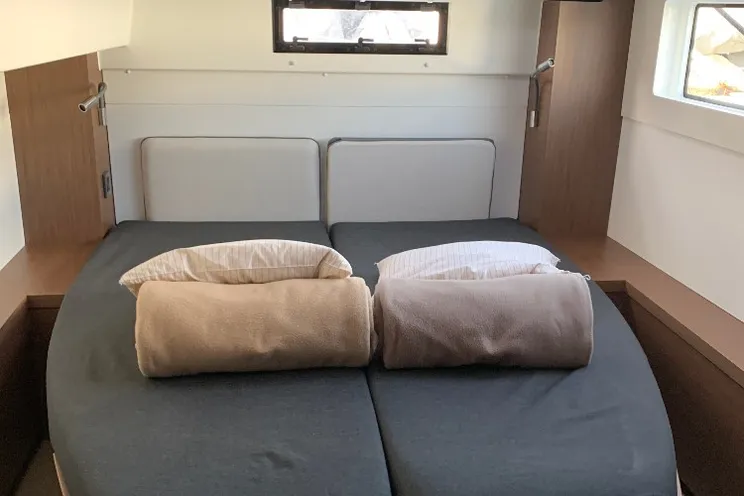 Charter Yacht SAIL AWAY - Lagoon 46 - 3 Cabins - St Raphael - Cannes - St Tropez - Monaco - French Riviera