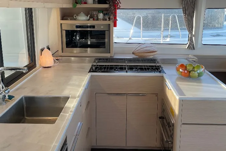 Charter Yacht SAIL AWAY - Lagoon 46 - 3 Cabins - St Raphael - Cannes - St Tropez - Monaco - French Riviera