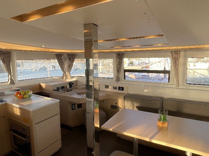 SAIL AWAY Lagoon 46 - saloon SAIL AWAY Lagoon 46 - saloon