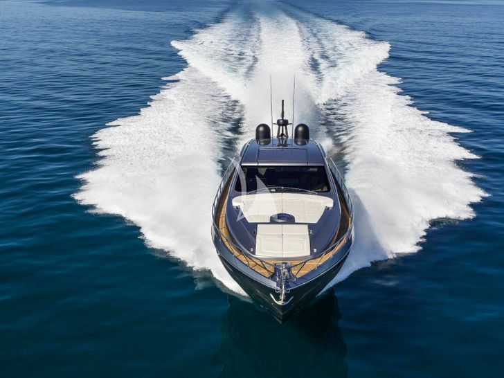SAINTS Pershing 6X bow view SAINTS Pershing 6X bow view