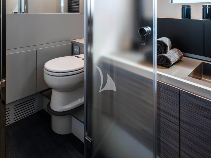 SAINTS Pershing 6X toilet SAINTS Pershing 6X toilet