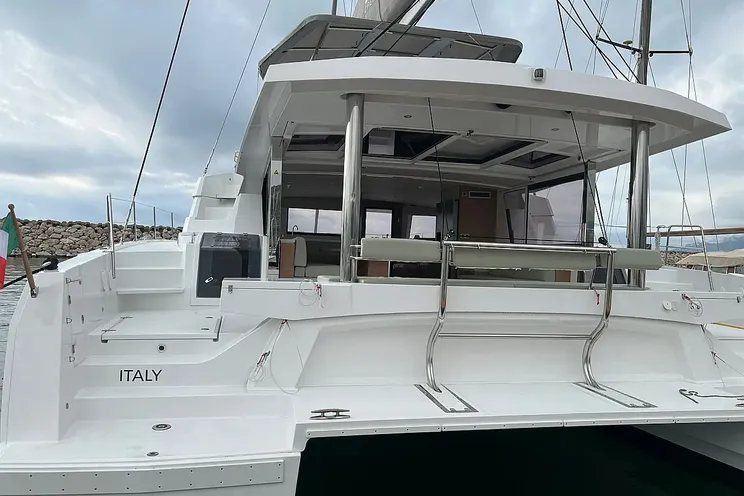 Charter Yacht SALERNO - Bali 5.4 - 6 Cabins - Naples - Capri - Positano - Amalfi - Coast - Italy