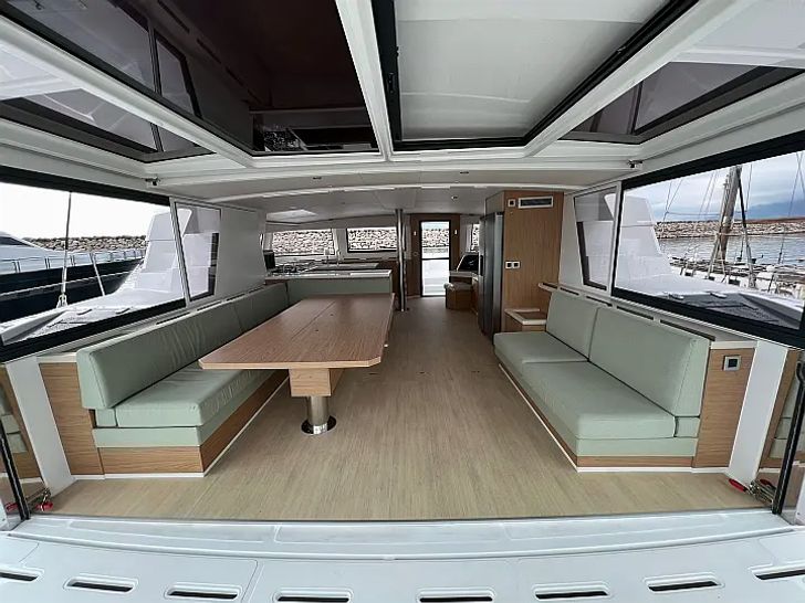 SALERNO Bali 5.4 - saloon SALERNO Bali 5.4 - saloon