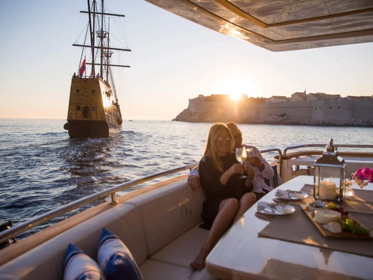 SALT Filippetti F76 - date under the sunset SALT Filippetti F76 - date under the sunset