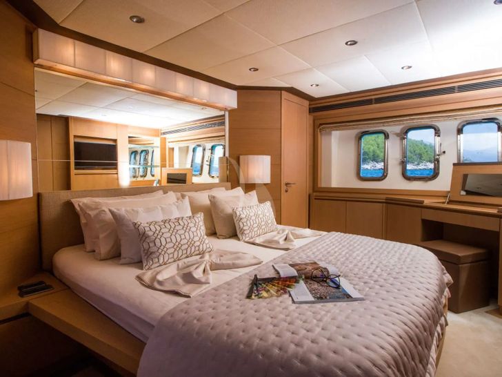 SALT Filippetti F76 - master cabin SALT Filippetti F76 - master cabin