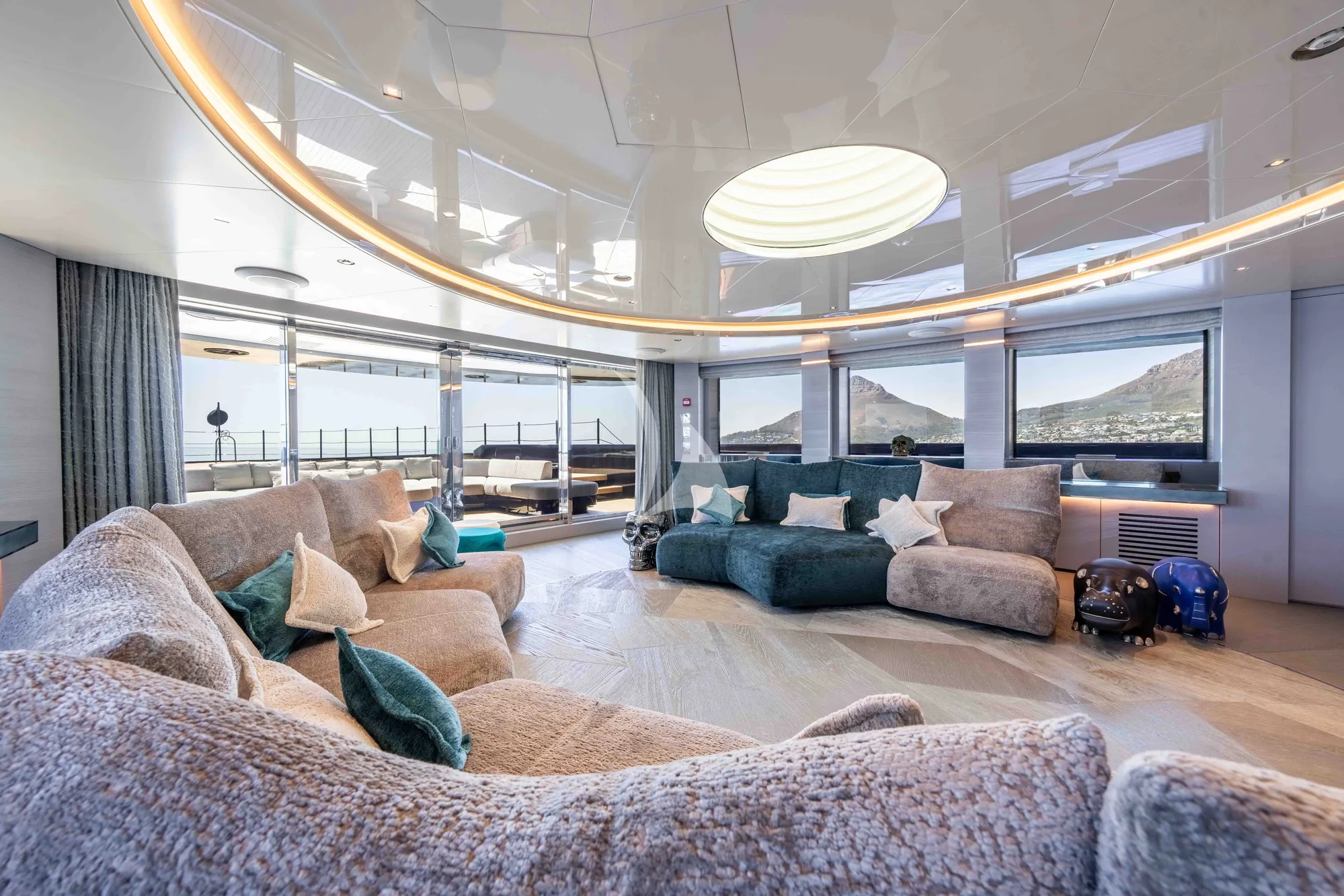 SALT CRN Ancona 61m - sky lounge