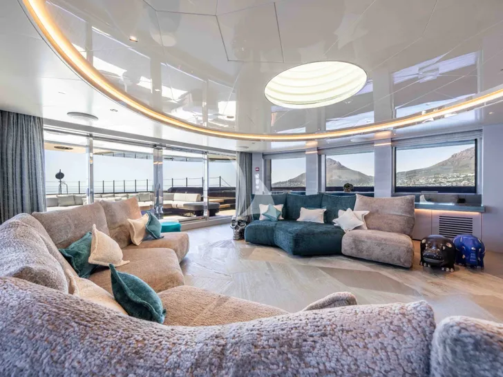 SALT CRN Ancona 61m - sky lounge SALT CRN Ancona 61m - sky lounge