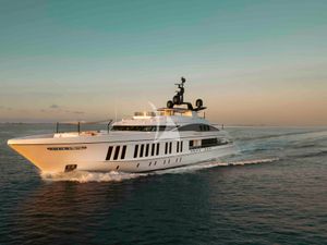 SAMURAI - Alia 60m - 6 Cabins - Cannes - St Tropez - Nice - Antibes - French Riviera - Monaco SAMURAI - Alia 60m - 6 Cabins - Cannes - St Tropez - Nice - Antibes - French Riviera - Monaco