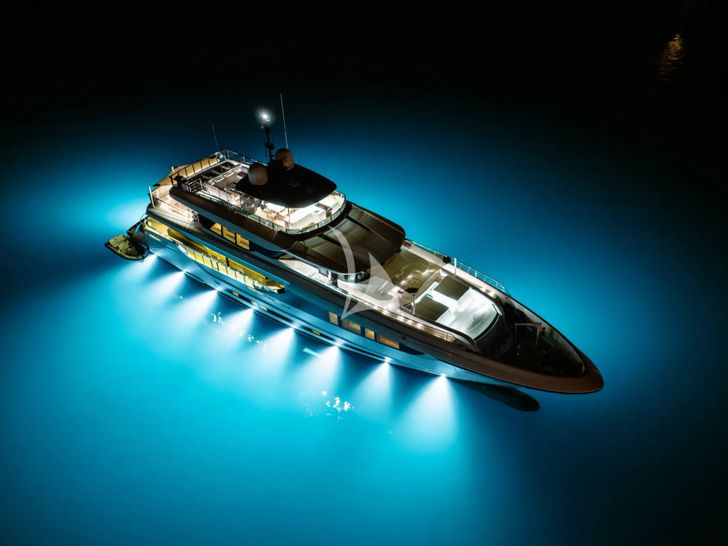 SANCTUARY Mangusta Oceano 43 - at night SANCTUARY Mangusta Oceano 43 - at night