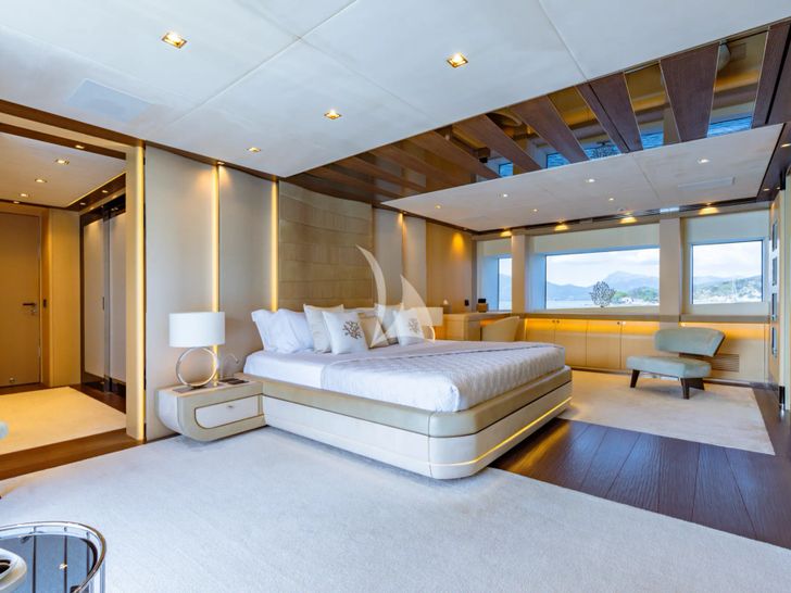 SANCTUARY Mangusta Oceano 43 - master cabin SANCTUARY Mangusta Oceano 43 - master cabin