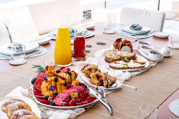 Charter Yacht SANCTUARY - Mangusta Oceano 43 - 5 Cabins - Athens - Mykonos - Paros - Greece