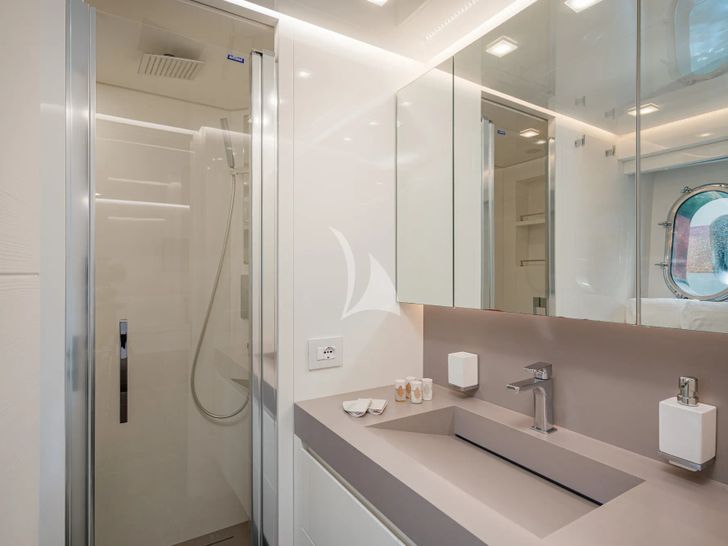 SANDS Maiora 36FB - VIP cabin 2 bathroom SANDS Maiora 36FB - VIP cabin 2 bathroom