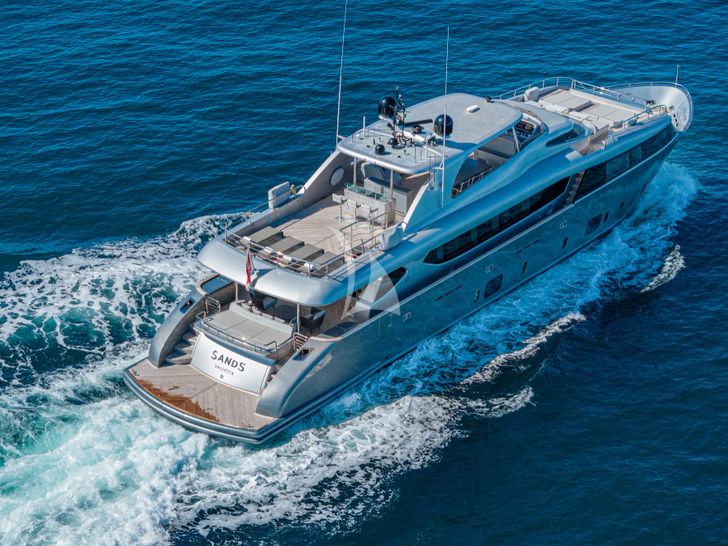 SANDS Maiora 36FB - crusing aft shot SANDS Maiora 36FB - crusing aft shot