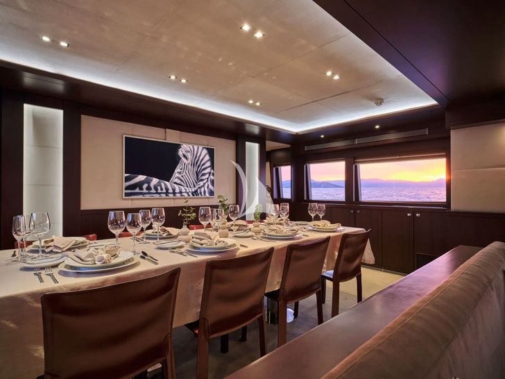 SANJANA Leight Notika Centaurian 108 - formal dining set up SANJANA Leight Notika Centaurian 108 - formal dining set up