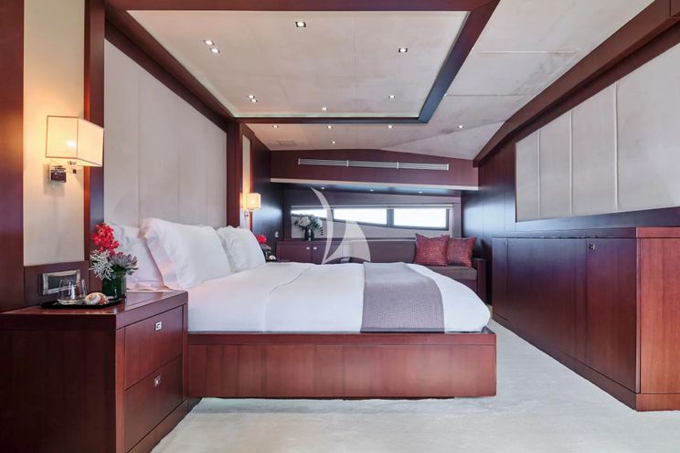 Charter Yacht SANJANA - Leight Notika Centaurian 108 - 4 Cabins - Athens - Mykonos - Paros - Cyclades - Greece