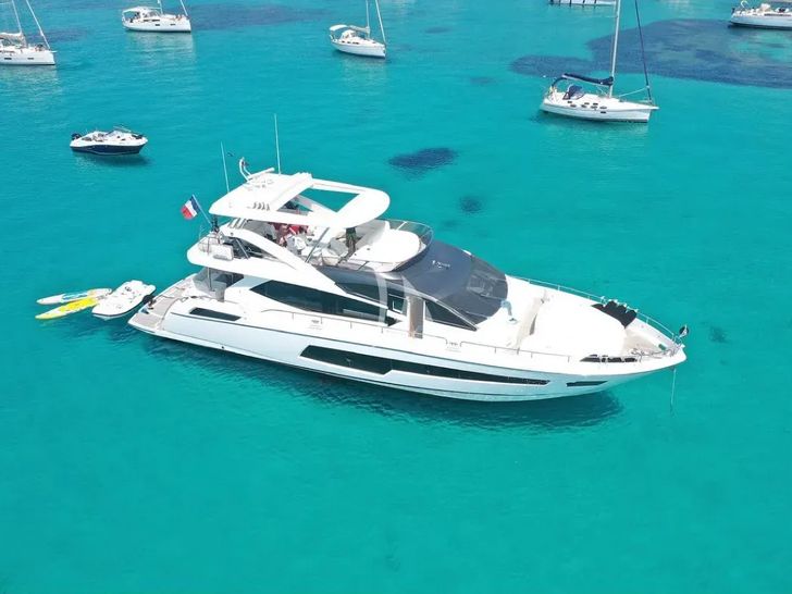 SARAHLISA Sunseeker 75 Yacht - aerial shot SARAHLISA Sunseeker 75 Yacht - aerial shot