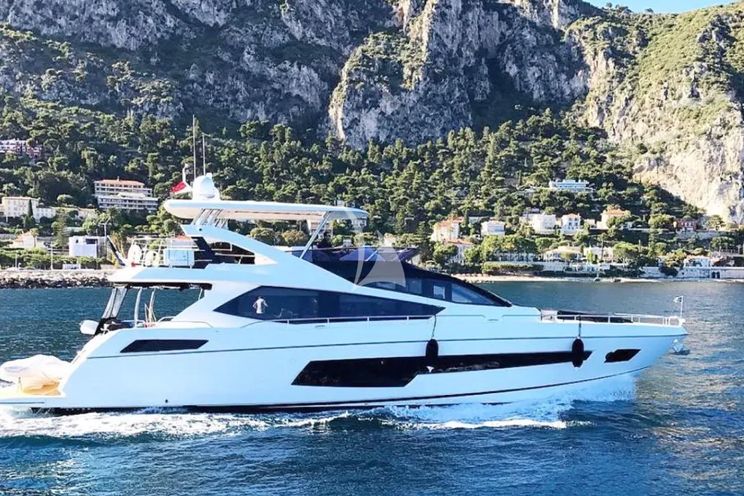 Charter Yacht SARAHLISA - Sunseeker 75 Yacht - 4 Cabins - Cannes - Monaco - St Tropez - French Riviera