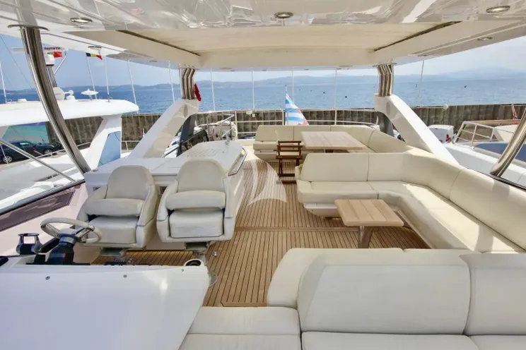 Charter Yacht SARAHLISA - Sunseeker 75 Yacht - 4 Cabins - Cannes - Monaco - St Tropez - French Riviera