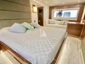 SARAHLISA Sunseeker 75 Yacht - master cabin bed SARAHLISA Sunseeker 75 Yacht - master cabin bed