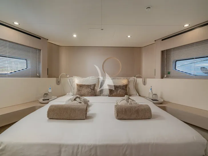 SBK Azimut 68 Fly - VIP cabin 2 SBK Azimut 68 Fly - VIP cabin 2