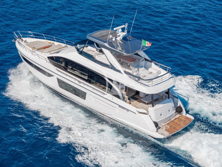 SBK Azimut 68 Fly - cruising SBK Azimut 68 Fly - cruising