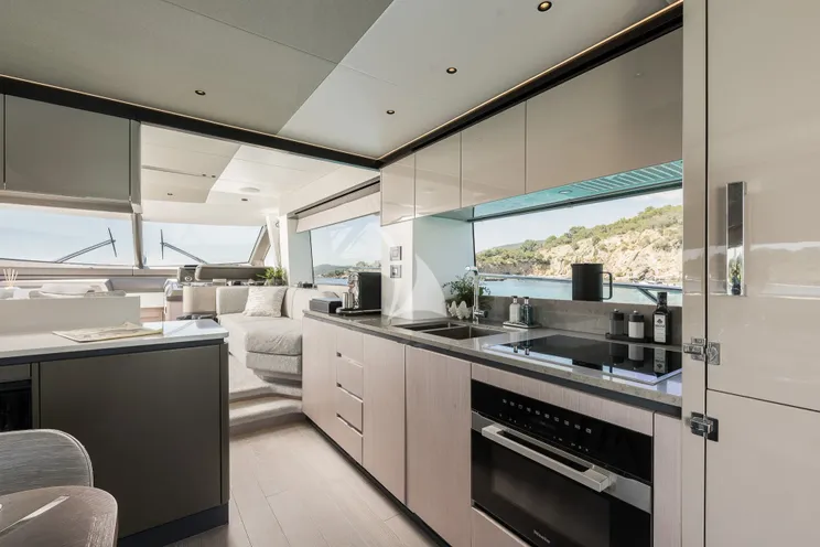 Charter Yacht SWEET CAROLINE - Sunseeker Manhattan 68 - 4 Cabins - Palma - Mallorca - Ibiza - Balearic Islands - Spain