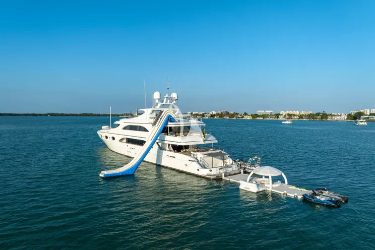 Charter Yacht SWEET CAROLINE II - Trinity 165 - 7 Cabins - Nassau - Exumas - Bahamas