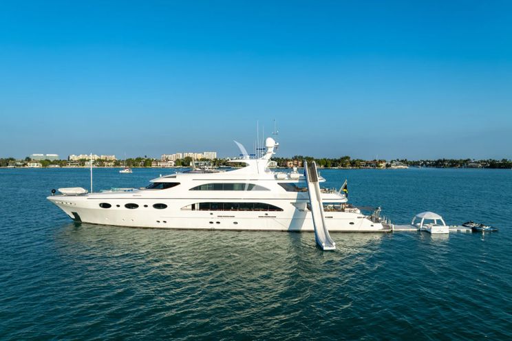 Charter Yacht SWEET CAROLINE II - Trinity 165 - 7 Cabins - Nassau - Exumas - Bahamas