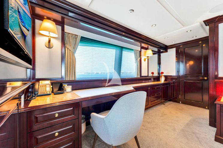 Charter Yacht SWEET CAROLINE II - Trinity 165 - 7 Cabins - Nassau - Exumas - Bahamas