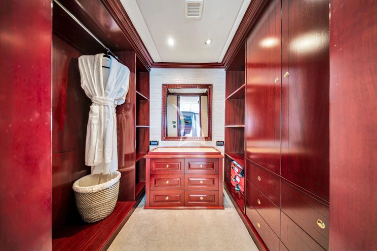 Charter Yacht SWEET CAROLINE II - Trinity 165 - 7 Cabins - Nassau - Exumas - Bahamas