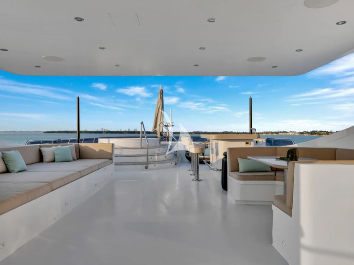 SWEET CAROLINE II Trinity 165 - sun deck SWEET CAROLINE II Trinity 165 - sun deck