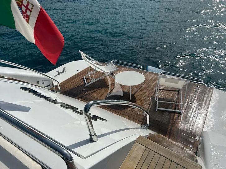 SCORPIO Tecnomar Velvet 90 - swimming platform SCORPIO Tecnomar Velvet 90 - swimming platform