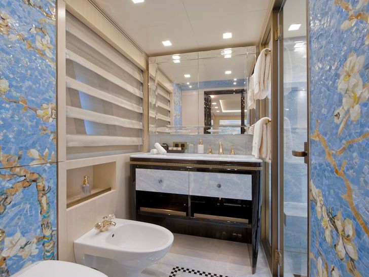 SCORPION Sanlorenzo 46m guest cabin Moscow bathroom SCORPION Sanlorenzo 46m guest cabin Moscow bathroom