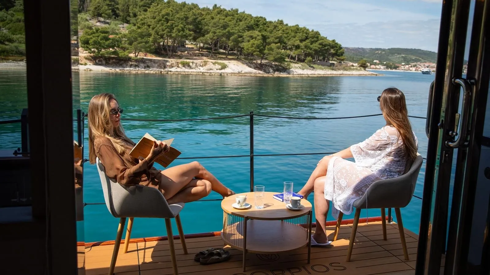 SCORPIOS Tramontana Balcony 1