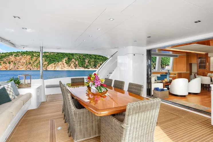 Charter Yacht SEAGLASS 74 - Horizon 74 - 4 Cabins - The Exumas - Nassau - Marsh Harbor - Bahamas - Caribbean