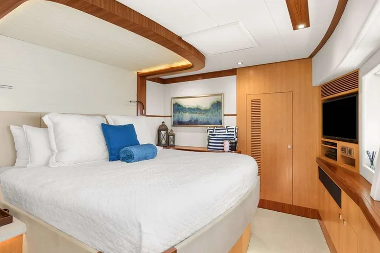Charter Yacht SEAGLASS 74 - Horizon 74 - 4 Cabins - The Exumas - Nassau - Marsh Harbor - Bahamas - Caribbean