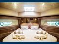 SEA SONS Ferretti 700 VIP cabin with towels and robes