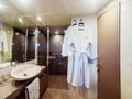 SEA SONS Ferretti 700 cabin bathroom