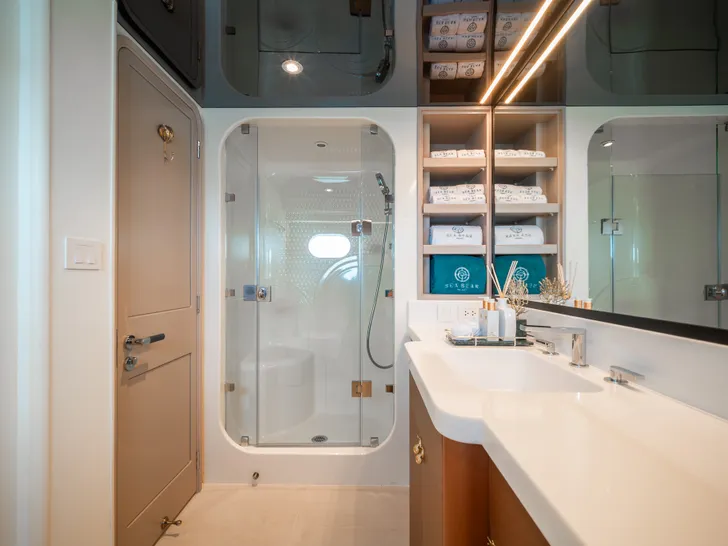 SEA BEAR Westport 130 - VIP cabin 2 bathroom SEA BEAR Westport 130 - VIP cabin 2 bathroom