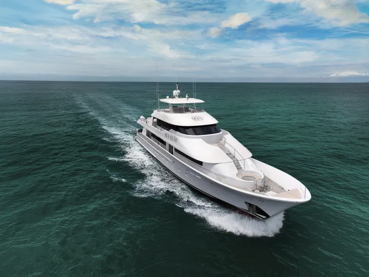 SEA BEAR Westport 130 - cruising SEA BEAR Westport 130 - cruising