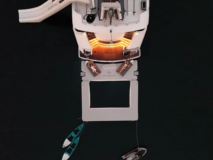 SEA BEAR Westport 130 - top aft shot SEA BEAR Westport 130 - top aft shot