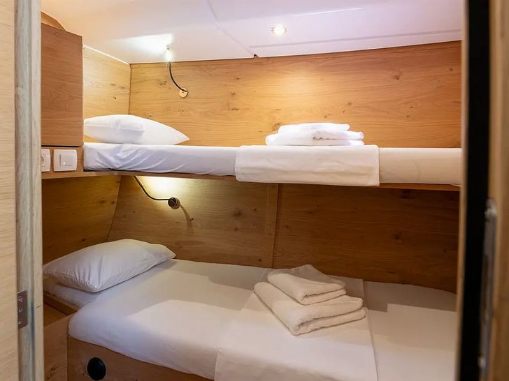 SEA BEE Elan impression 43 - bunk cabin SEA BEE Elan impression 43 - bunk cabin